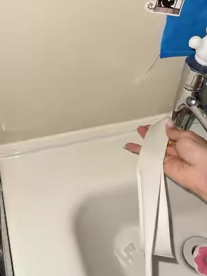 No damage bathroom fix 😎#CleanTok #tiktokmademebuyit #Lifehack #bathroom #tiktokshop 