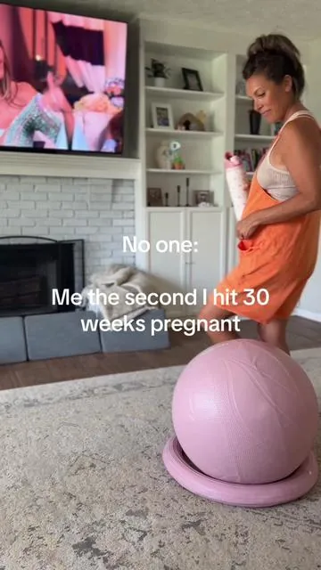 @Momcozy Official this is baby #4 for me and every time I hit 30 weeks, I start prepping for labor. This ball is a must for labor prep, along with raspberry tea, lots of walking, stretches and raspberry leaf tea. #laborprep #3rdtrimester #pregnancymusthaves 