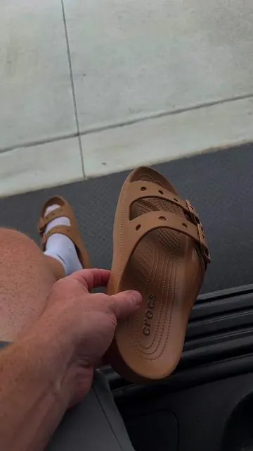 #tiktokshopcreatorpicks #crocs #slides 
