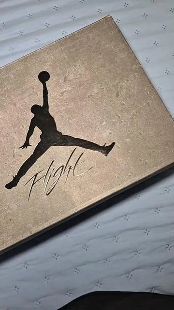 Jordan retro 4 Cave stone Búscalos en otro lugar y te veo de nuevo aca estan a un super precio #retro4 #jordanretro4 #jordan ##jordanshoes #shoecollection 