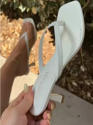 These Zuvari kitten heels are the perfect mix of cute and comfortable ✨ I love how they give you that elevated, dressy look without the pain of higher heels. These sandal heels are lightweight, easy to walk in, and work for so many occasions—work outfits, weddings, date nights, or anytime you want a little extra height with your outfit. If you’ve been looking for comfortable kitten heels, dressy heels, women’s heels, or cute shoes that still feel wearable all day, these are such a good find. The kind of pair you can actually keep on from day to night. #zuvari #kittenheels #heelsforwomen #shoesforwomen #sandalheels 