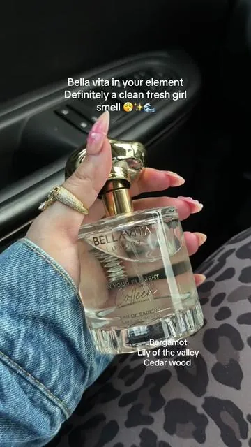 Definitely One of the best clean smells I have ever smell and lasts alllll day @BellaVitashop #dealsforyoudays #dealsforyourdays #bellavitaluxury #inyourelementwithcolleen #bellavitaluxuryperfume 
