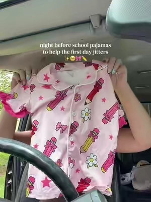 These are a must for the little girls starting school soon🥹🎀✏️✨ #backtoschoolshopping #tiktokbacktoschool #TikTokshopbacktoschool #firstdayofschook 