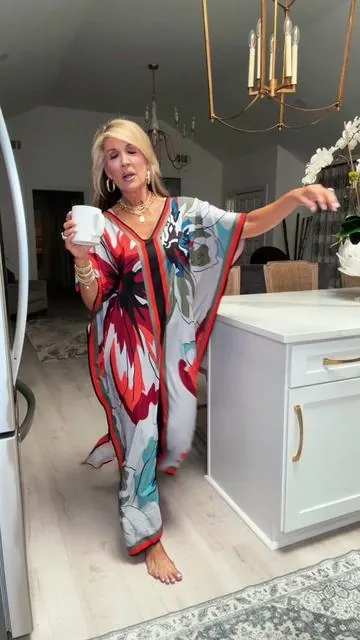 One size FABULOUSNESS!!!! Get this!! Trust me!! #kaftan #moomoo #trending #tiktokshop #coverup