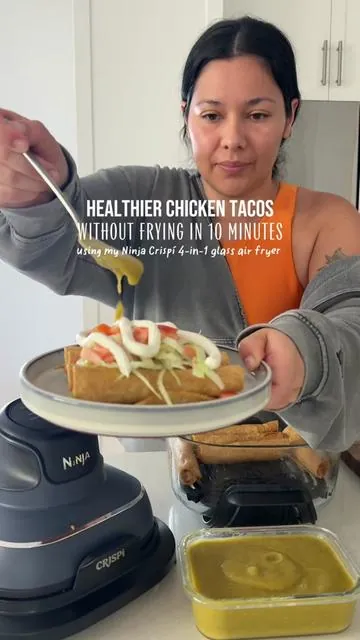 healthier cooking🙌🏼 just got easier with this Ninja Crispi 4-in-1 air fryer! #airfyerrecipe #ninjacrispi #airfryer #dealsforyoudays #cookinghack 