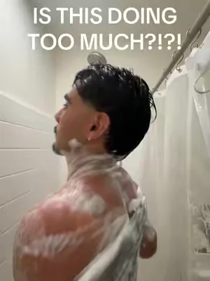 Is this doing too much or is the African net sponge just that good ?? It helps exfoliate your back and cleans those hard to reach places where dead skin builds up. #showertok #clean #SelfCare #dealsforyoudays #skincare 