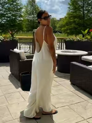 When it’s this hot … this jumpsuit is it ! Size medium #jumpsuit #summerfashioninspo #tiktokcreatorpicks #summervibe 