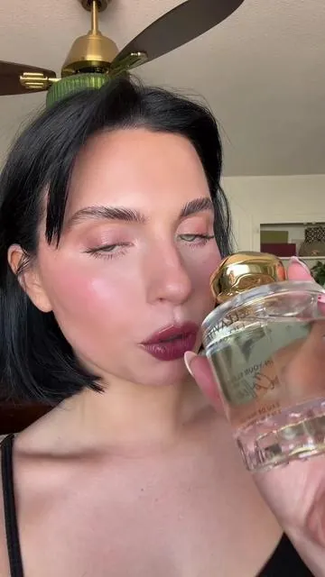 The scent OF THE SUMMER 👏 #tiktokshopcreatorpicks #bellavita #perfumetiktok #perfumetok #fragrancetiktok 