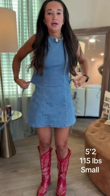 Waist snatching okayyy 👏🏼 #ootdfashion #summerfashioninspo #affordablefashion #denim #denimdress 