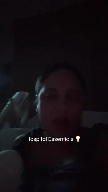 I stand by this little light , one of the best inventions especially for nights in the hospital with a baby 🙌🏼 #egglight #nightlight #labor #birth #hospitalessentials 
