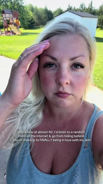 I had large pores, my makeup would settle into fine lines that were deepening, embarrassing old acne marks & hyperpigmentation from my pregnancies 😩 I was *trying* to hide it behind layers of makeup. I’m so grateful to the women who were brave enough to tell their story on this app bc I took a chance on this skin care they swore by, & it changed everything. At almost 40 years old I finally have the confidence to leave the house without makeup on 🥹 #drmelaxin #largepores #hyperpigmentation #matureskin #acnemarks 