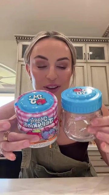 Guys these are so much fun 😂😂😂😂 #jellykinz #kidsgifts #surprisegift #kidstoys #collectables 