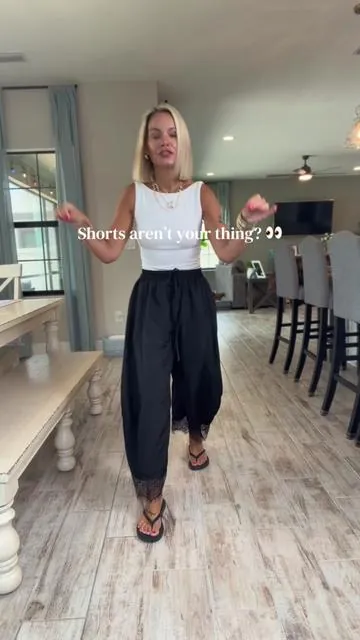 Wide Leg Flowy Pants for the girls that just aren’t shorts people. Lightweight, flowy, and comfortable enough for hot summer days - with the prettiest lace hem detail. @YeeZaa  #WideLegPants #FlowyPants #ComfyPants #LacePants