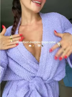 The perfect plush robe!!! #barefootdreams #robe #plushrobe 