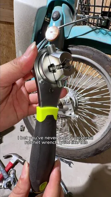 Adjustable Ratchet Wrench Kit for 6-22mm Screw, Portable Adjustable Ratcheting Wrench Set with Non-slip Handle Get Yours at a Discounted Price + FREE SHIPPING! #tiktokmademebuyit #tiktokshopfinds #ToolTok #MechanicsOfTikTok #midyearsale