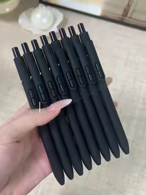 Love me some nice new pen on a Friday✨#gelpens #blackgelpen #officesupplies #penwithfidget #ttshopfinds