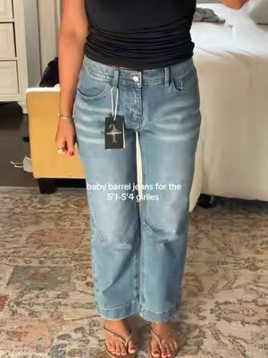 when I don’t have to hem my jeans!!!🥹 size 4 in color ‘mid blue’
