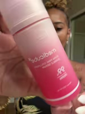 Call me crazy but I haven’t been wrong yet anything pink from Medicube is a hit 😂😍👏🏽#summerwins #beauty #SelfCare  @medicube global 
