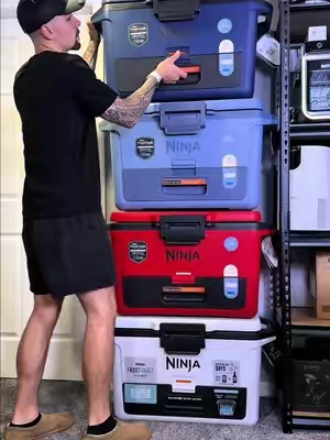 You can never have enough Ninja FrostVault Coolers when they’re at this price 😍 #cooler #ninjacooler #beach #camping #ninjafrostvault 