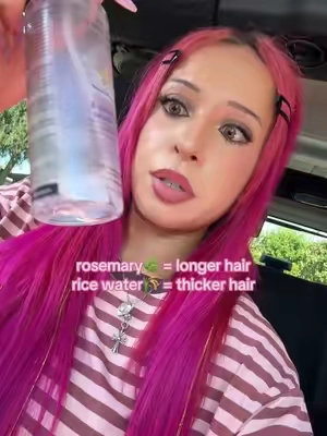spray ur roots 3x a week CONSISTENTLY and thank me in 1 month 🧜🏼‍♀️ #rosemaryricewater 