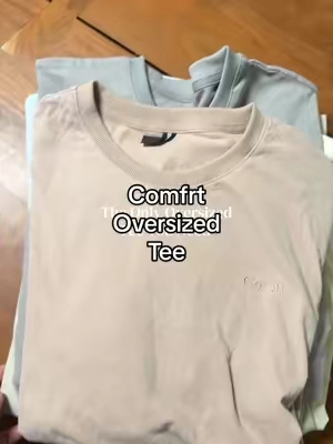 Slightly weighted & perfectly oversized #comfrt #comfrtclothing #oversizedtee 