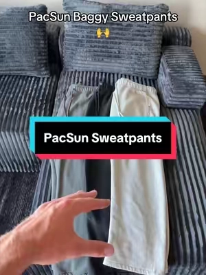 6’1 170 wearing size L🤝 #pacsun #sweatpants #tiktokshopmademebuyit #baggyfit #blacksweats 