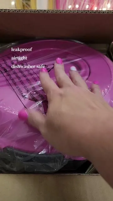 This set of LocknLock can be used for so many things!! #locknlock #containers #piecarrier #cupcakecontainers #airtight @QVC, Inc 