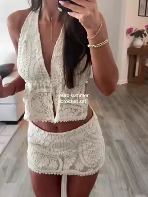 SOO CUTEE!! @windsorstore #eurosummer #crochetskirt #skort #windsor #windsorambassador 