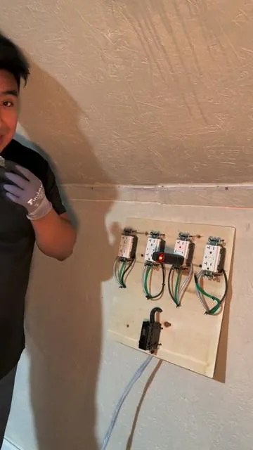 Kaiweets smart electrical outlets tester #tools #electrical #electrician #electriciantools #circuitbreaker 