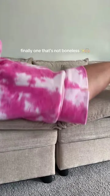 oatmeal cloud couch ✨🙌🏼🤎☁️