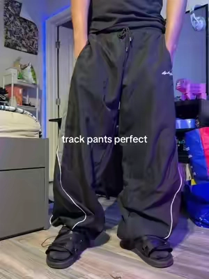 tough & affordable #outfitinspo #fashiontok #OOTD #trackpants #baggypants 
