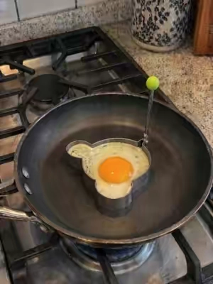 And adorable egg shapes! 😍 #fyp #kitchenhack #kitchentools #kitchengadgets #Summervibes #eggmold #amazonfinds 