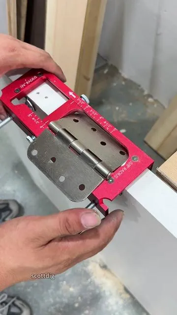 ¡Instalación de bisagras de puerta sin complicaciones! #dealsforyoudays #diy #globalpick #tools #Bisagrasdepuerta