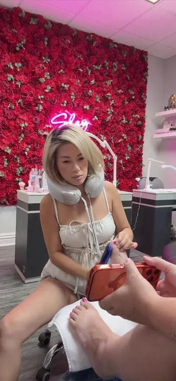 【SummerFinds】Bluvol Nest 10 Ultra Immersive Heated Neck Massager, Therapist-Style Deep Tissue Pain Relief, 360° Spatial Audio, Cordless Massager for TV Watching, Gaming, Office Work, Birthday Gift,Father'sdaygifts, Summerwins #neckmassager #tiktokshopdeals #tiktokshop #wow 