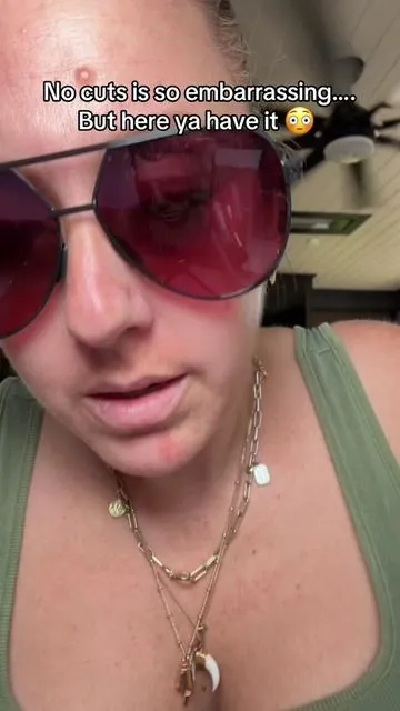 No cuts … may not be the best video but at least all you complaining Kelly’s have proof now.  @tarte cosmetics #tartecc #LazyGirlMakeup #QuickBeauty #makeuproutine #tarte 