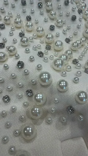 I can’t tell you much about this jacket. I just got it in the mail, but what I can tell you is I absolutely love it. #jacket #pearls #statement #statementpiece 