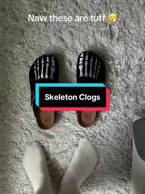 I recommend sizing down a half size #clogs 