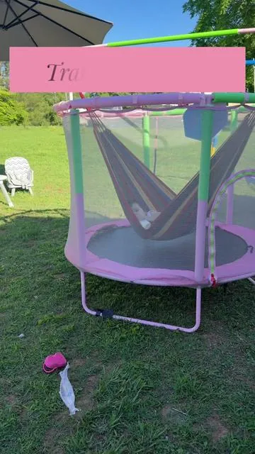 Este es un trampolín infantil 6 en 1 diseñado para que los niños jueguen, hagan ejercicio y desarrollen su coordinación de forma divertida y segura, tanto en interiores como en exteriores. #DealsForYouDays #summervibes #spotlightfinds #trampoline #trampolineforkids 
