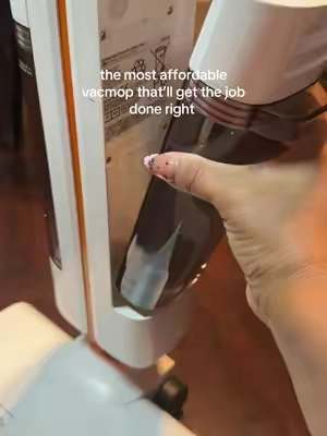 water was pretty clean since I don’t allow shoes in my house just in case you’re wondering (: #dreame #vacmop #cleaning #tiktokshopcreatorpicks #fyp 