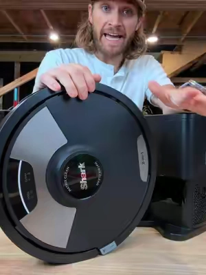 Cleaning my floors just got a whole lot easier! #sharkmatrix2in1robot #cleaninghack 