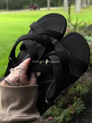 Cushion soft sole & arch support! @QVC, Inc #qvc #clarkscloudsteppers #sandals #comfysandals 