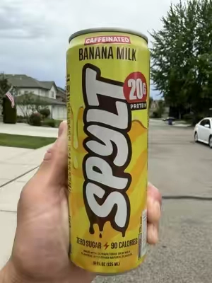 NEW Banana Milk Flavor of Spylt Milk is here! 20g Protein 90 Calories 60mg Caffeine Favorite flavor yet! #spyltmilk #bananamilk #proteinshake #spyltprotein @SPYLT 