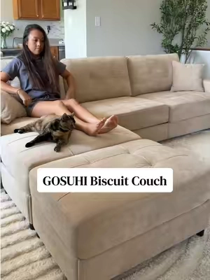 I also love that you don’t really have to fluff the cushions since they don’t really move much! #gosuhi #biscuitcouch #modularsofa #summerfinds #affordablefurniture 