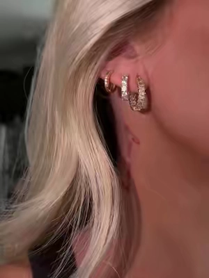 the cutest earring stack ✨😻
