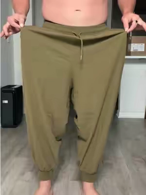 Comfort level max- had to put yall on to these #linenpants #unisexfashion 