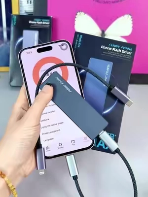 Easily store all your photos with this phone hard drive 😲🔥 #spotlightfinds #summerfinds #PhoneStorage #PhotoBackup #usb #FreeUpSpace #PhoneAccessories #tiktokshopdeals