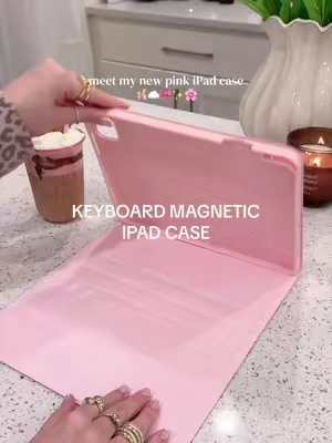 I love how easy it is to attach and remove the magnetic keyboard💗 #magnetickeyboard #ipadkeyboard #ipadcase #ipad #magneticcase 