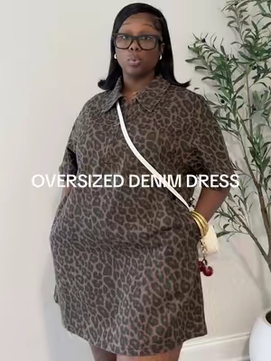 Oversized, comfy, and the right amount of bold. 🐆🖤✨#DenimDress #EverydayWear #SummerStyle #CasualChic #LeopardPrint 