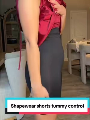 Replying to @Stephanie Carter1009 if you haven’t found a good shapewear this is the one for you! With incredible tummy control and it’s so comfortable! 145 5’8 small #shapewearshorts #tummycontrolshapewear #shapewear @SHAPELLX 