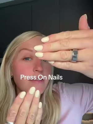 if you’re looking for quality press on nails look no further #pressonnails #pressons #manicureathome #momhacks 